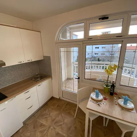 شقة Kovac ماكارسكا